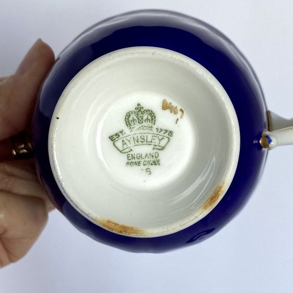 Aynsley Deep Blue No 28 Scalloped Border Gold Accent Floral Thistle Cup Saucer - Picture 5 of 11